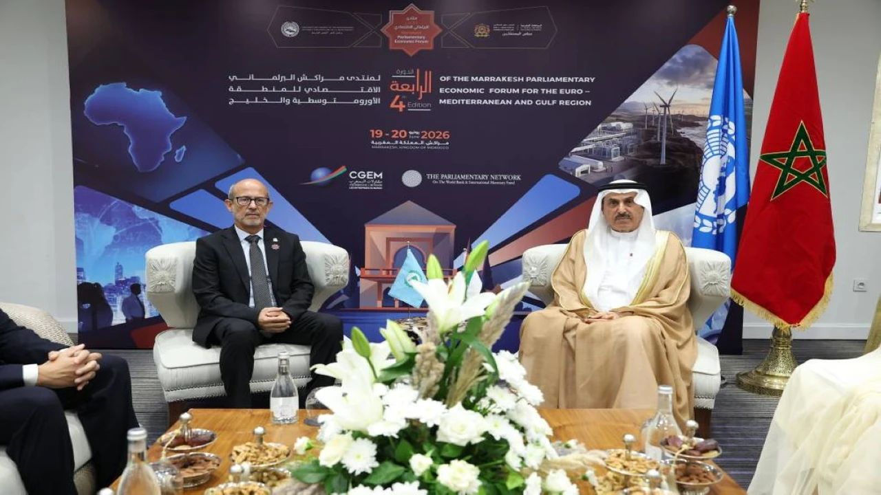 صقر غباش يناقش مع رئيس برلمان أمريكا اللاتينية تعزيز التعاون البرلماني